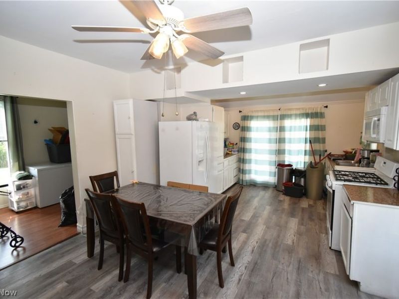 4126 Poe Avenue, Cleveland, OH 44109 Photo 7