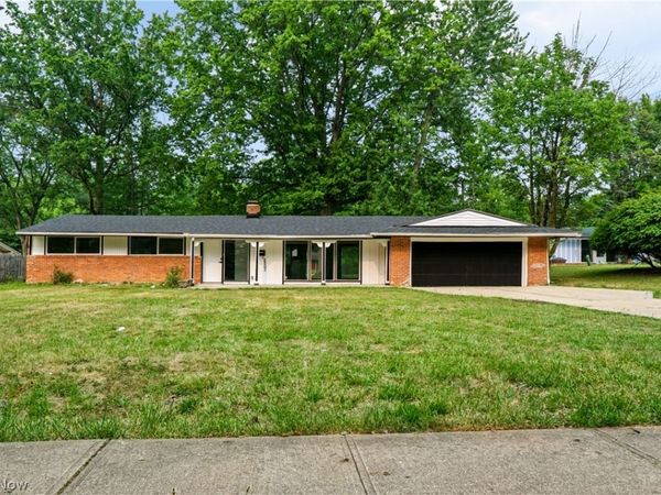 2203 Lee Boulevard , East Cleveland, OH 44112