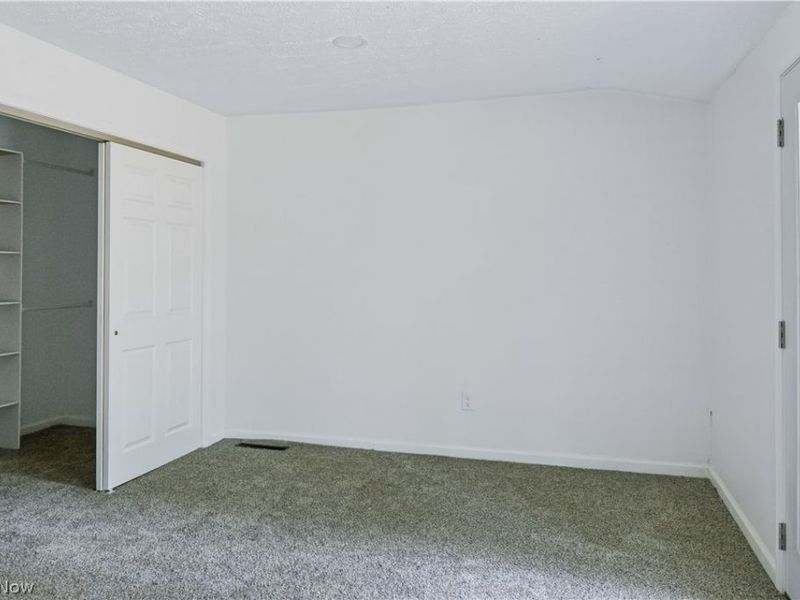 2203 Lee Boulevard, East Cleveland, OH 44112 Photo 22