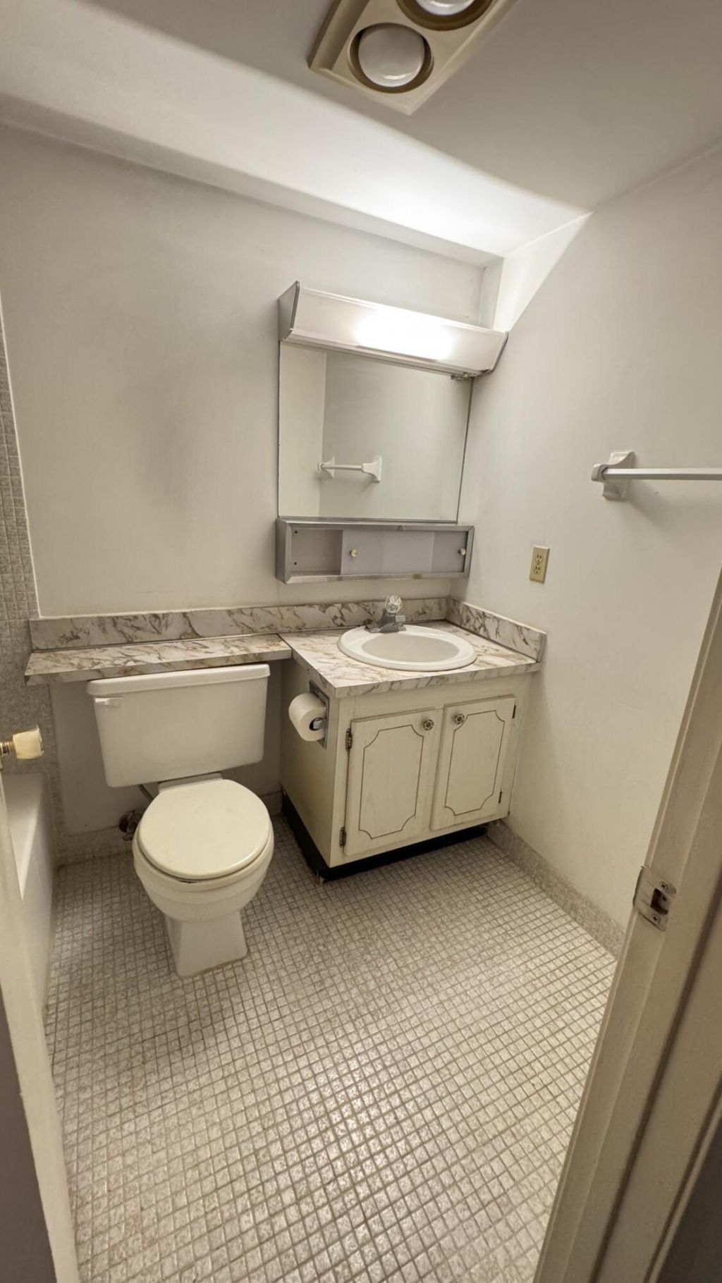 100 Village Green Circle E, Unit 314, Palm Springs, FL 33461 Photo