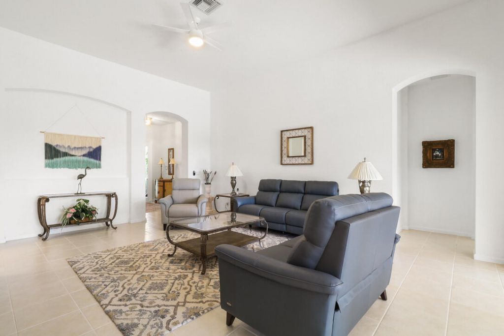 9110 Bay Harbour Circle, West Palm Beach, FL 33411 Photo