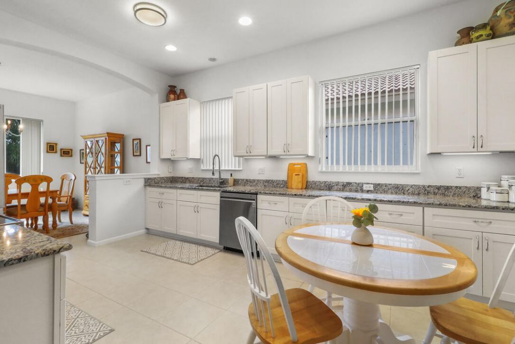 9110 Bay Harbour Circle, West Palm Beach, FL 33411 Photo