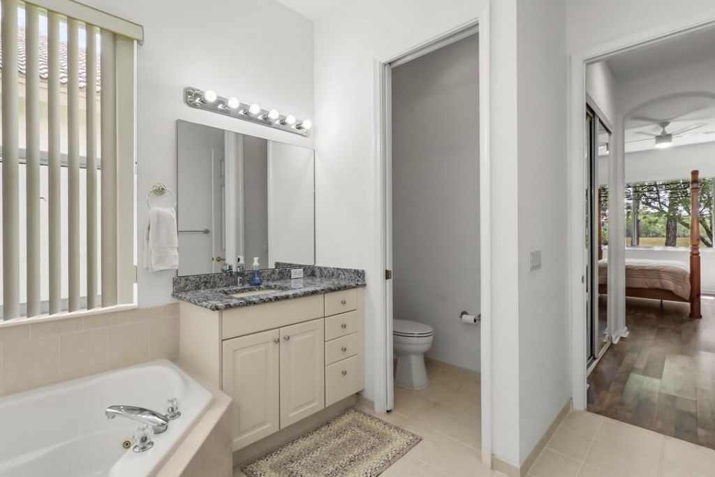9110 Bay Harbour Circle, West Palm Beach, FL 33411 Photo