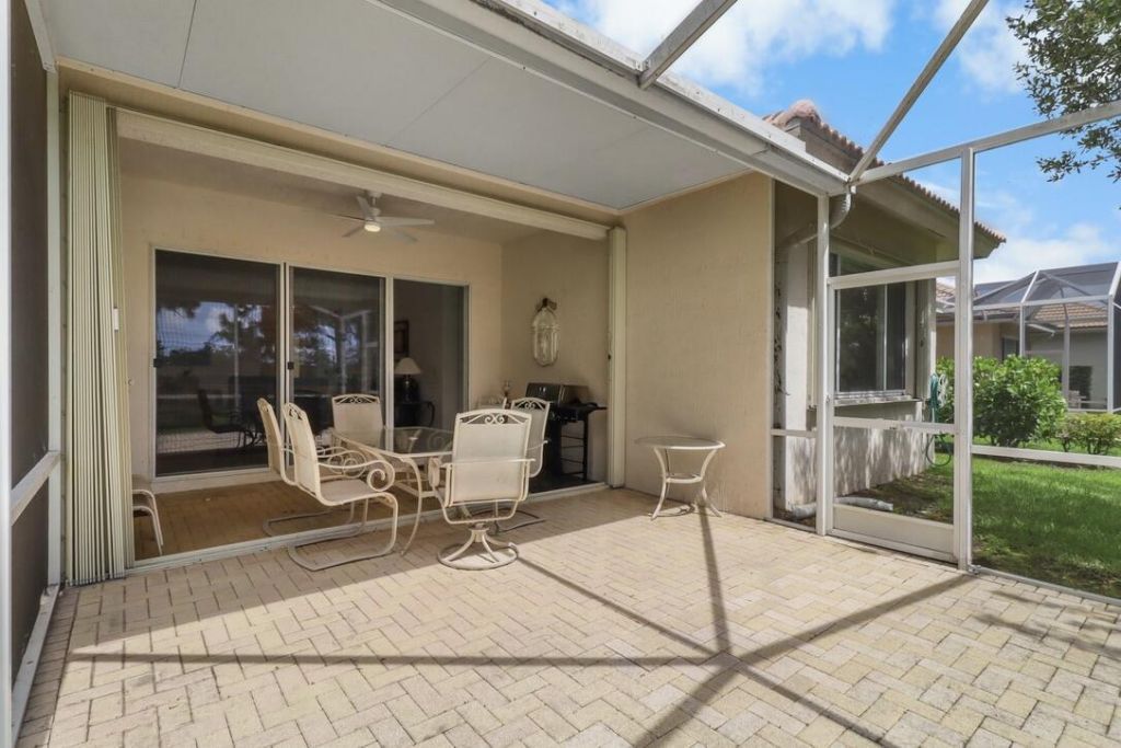9110 Bay Harbour Circle, West Palm Beach, FL 33411 Photo