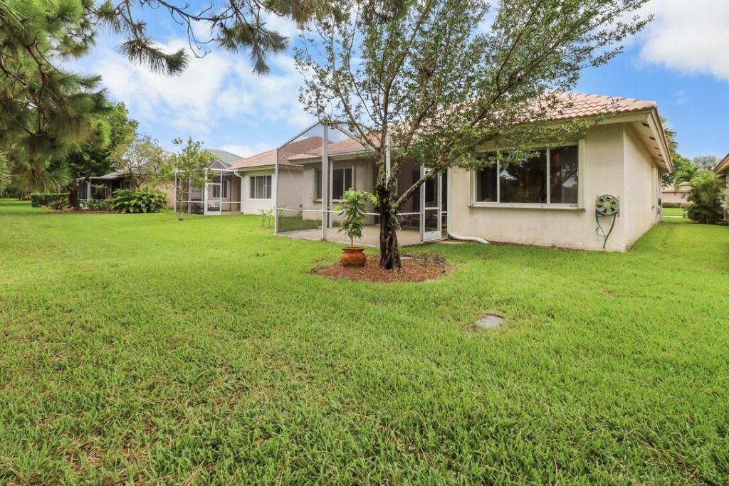 9110 Bay Harbour Circle, West Palm Beach, FL 33411 Photo