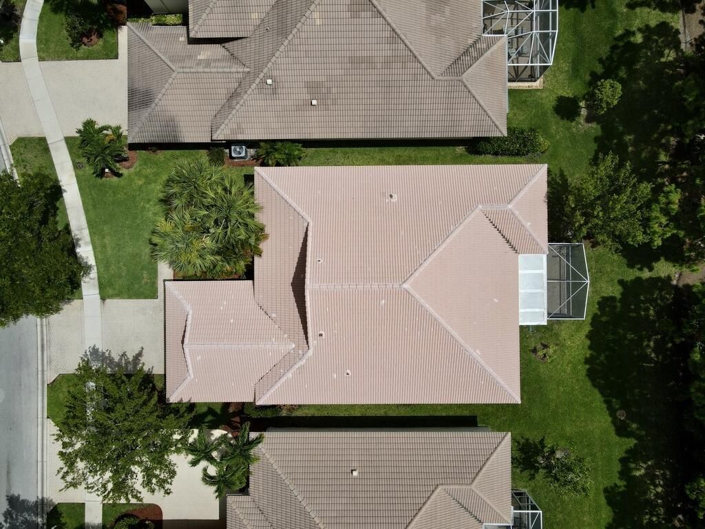 9110 Bay Harbour Circle, West Palm Beach, FL 33411 Photo