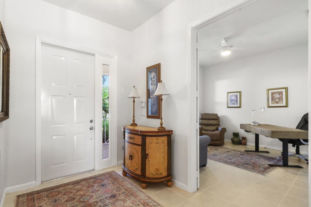 9110 Bay Harbour Circle, West Palm Beach, FL 33411 Photo