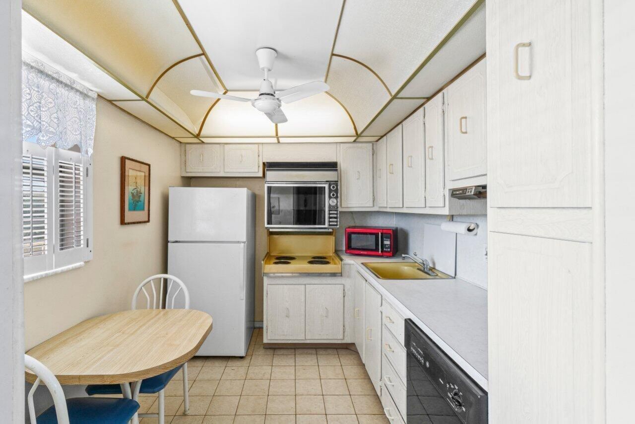 2615 NE 3rd Court, Unit 308, Boynton Beach, FL 33435 Photo