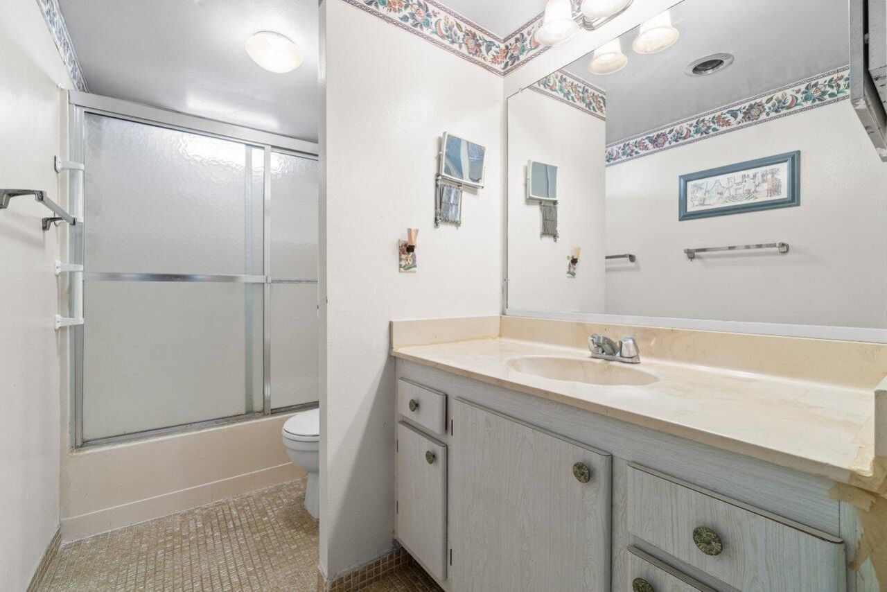 2615 NE 3rd Court, Unit 308, Boynton Beach, FL 33435 Photo