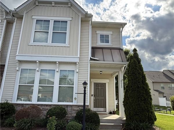 8049 Ellendale Drive , Mechanicsville, VA 23116