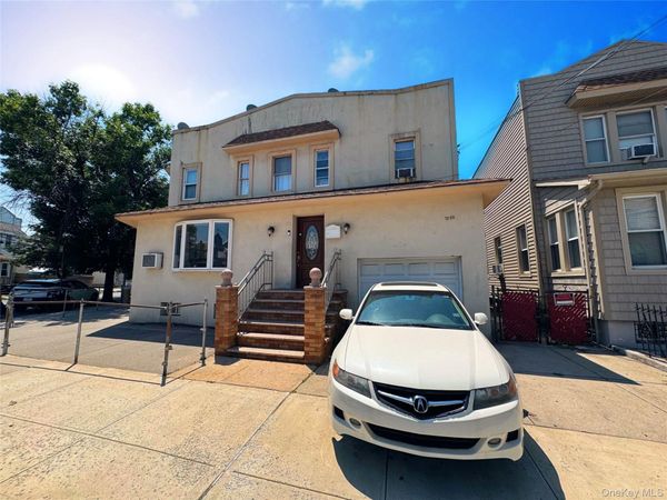 76-22 60th Lane , Glendale, NY 11385