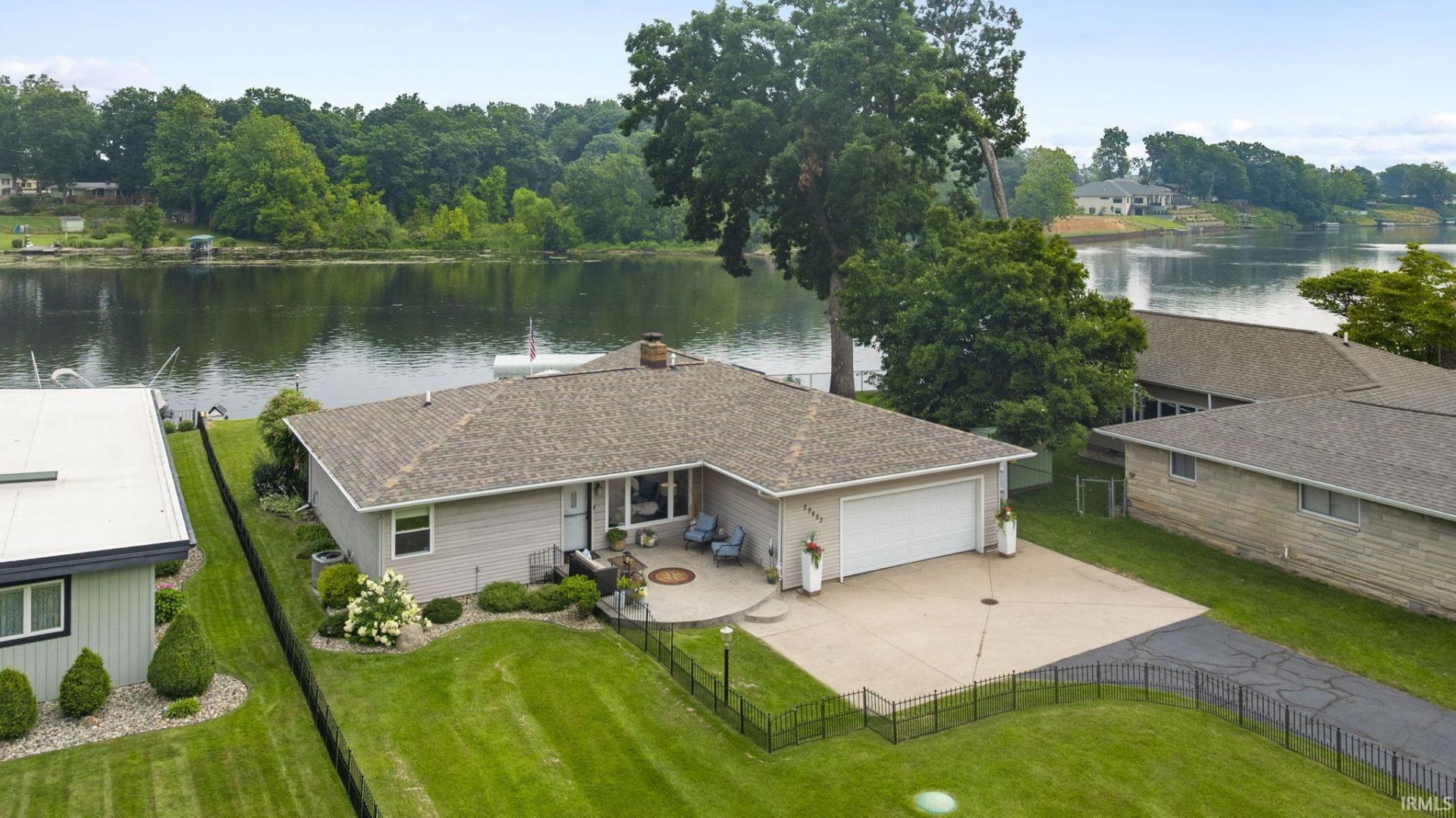 29453 River Shore Estates, Elkhart, IN 46516 Main Photo