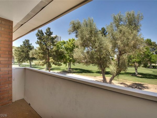 698 OAKMONT Avenue , Unit 1304, Las Vegas, NV 89109