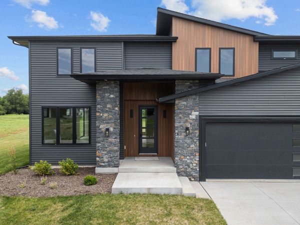 383 Madison Drive , Riverdale, IA 52722