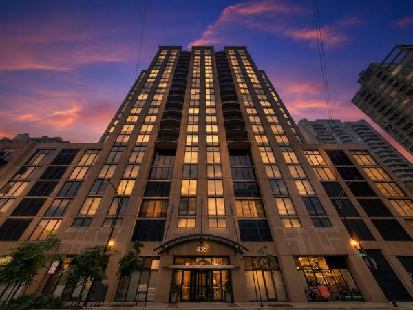 435 W Erie Street, Chicago, IL 60654