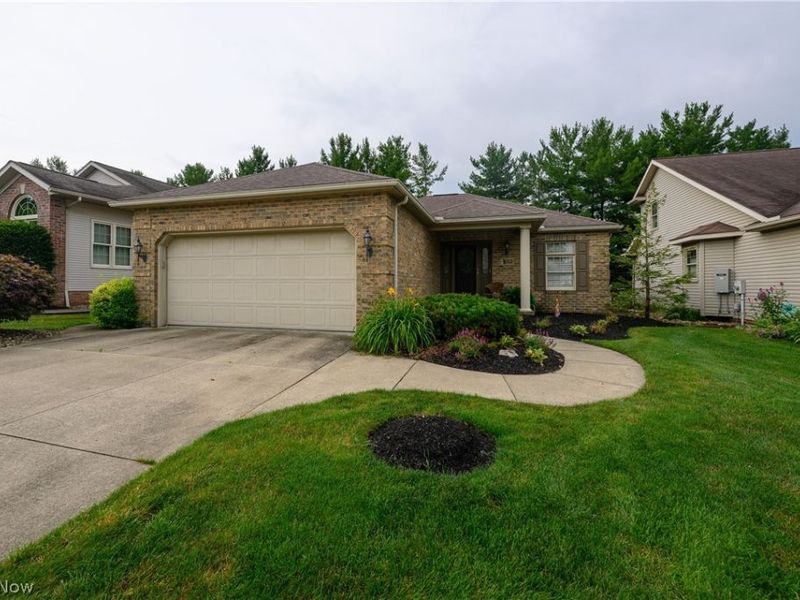 598 Saguaro Place, Barberton, OH 44203 Photo 1