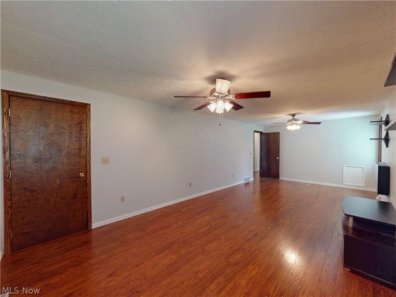 5484 Vermouth Street NW, North Canton, OH 44720 Photo 16