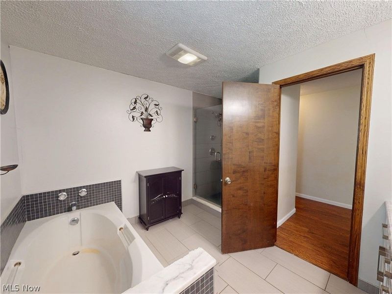 5484 Vermouth Street NW, North Canton, OH 44720 Photo 19