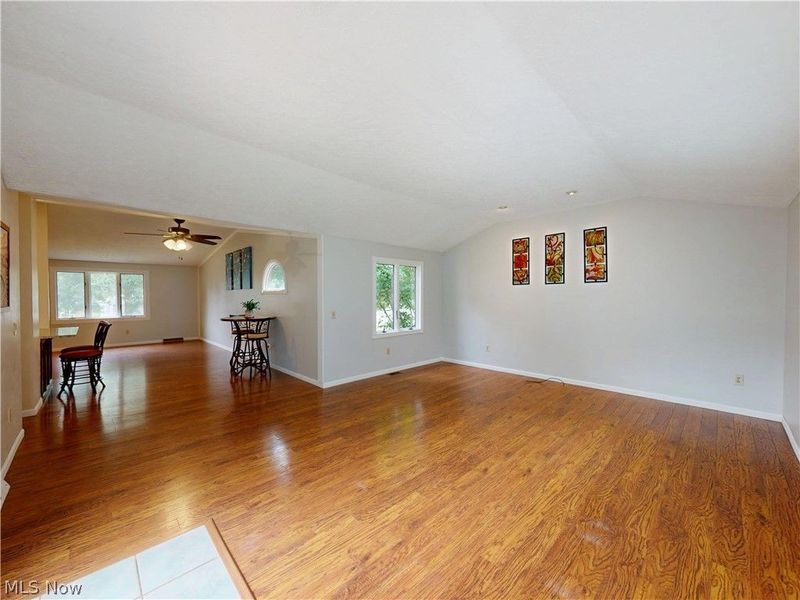 5484 Vermouth Street NW, North Canton, OH 44720 Photo 8