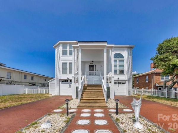 203 Norton Street , Oak Island, NC 28465