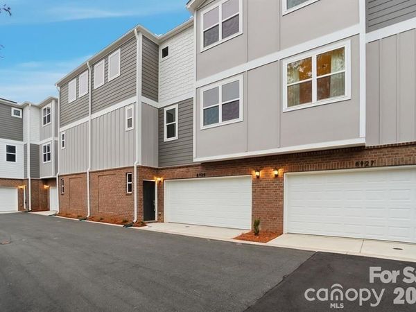 8929 Sharonbrook Drive , Charlotte, NC 28210