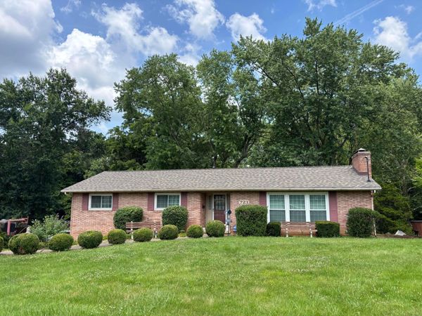 723 Pleasantville Road, Lancaster, OH 43130