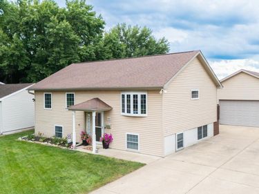 2103 DOMINION Avenue, Pekin, IL 61554