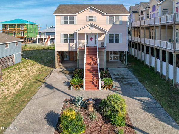 1710 N New River Drive, Surf City, NC 28445