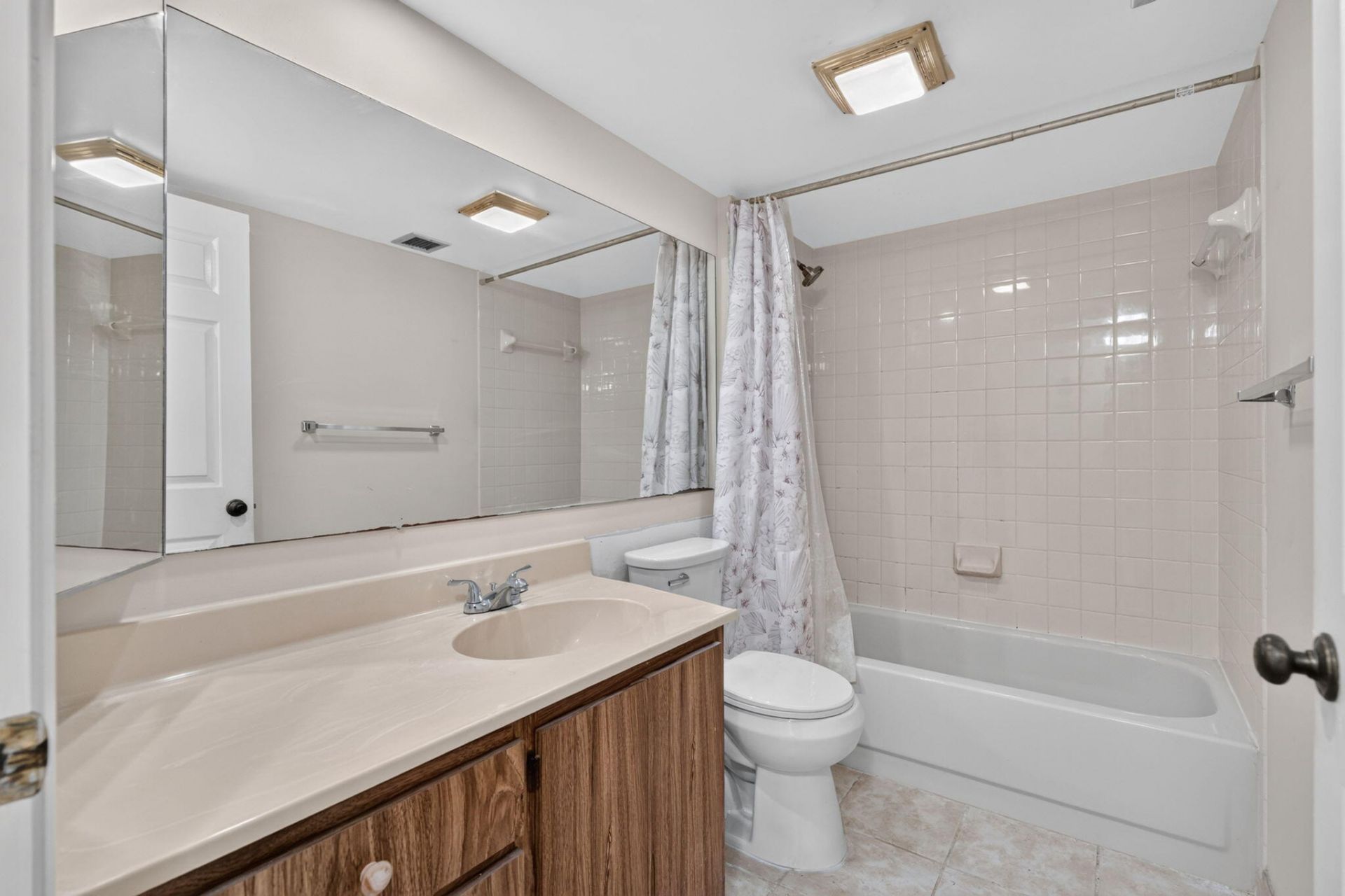 3501 Village Boulevard, Unit 304, West Palm Beach, FL 33409 Photo