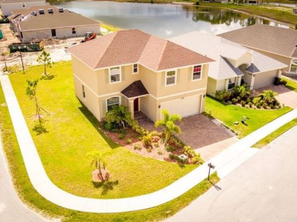 416 Seafoam Circle, Fort Pierce, FL 34945