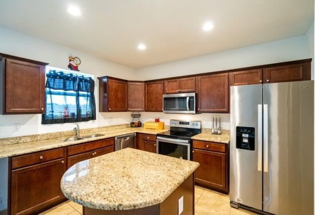 416 Seafoam Circle, Fort Pierce, FL 34945 Photo
