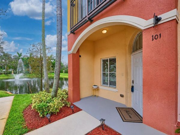 101 S SANTA CATALINA Circle, Unit 101, North Lauderdale, FL 33068