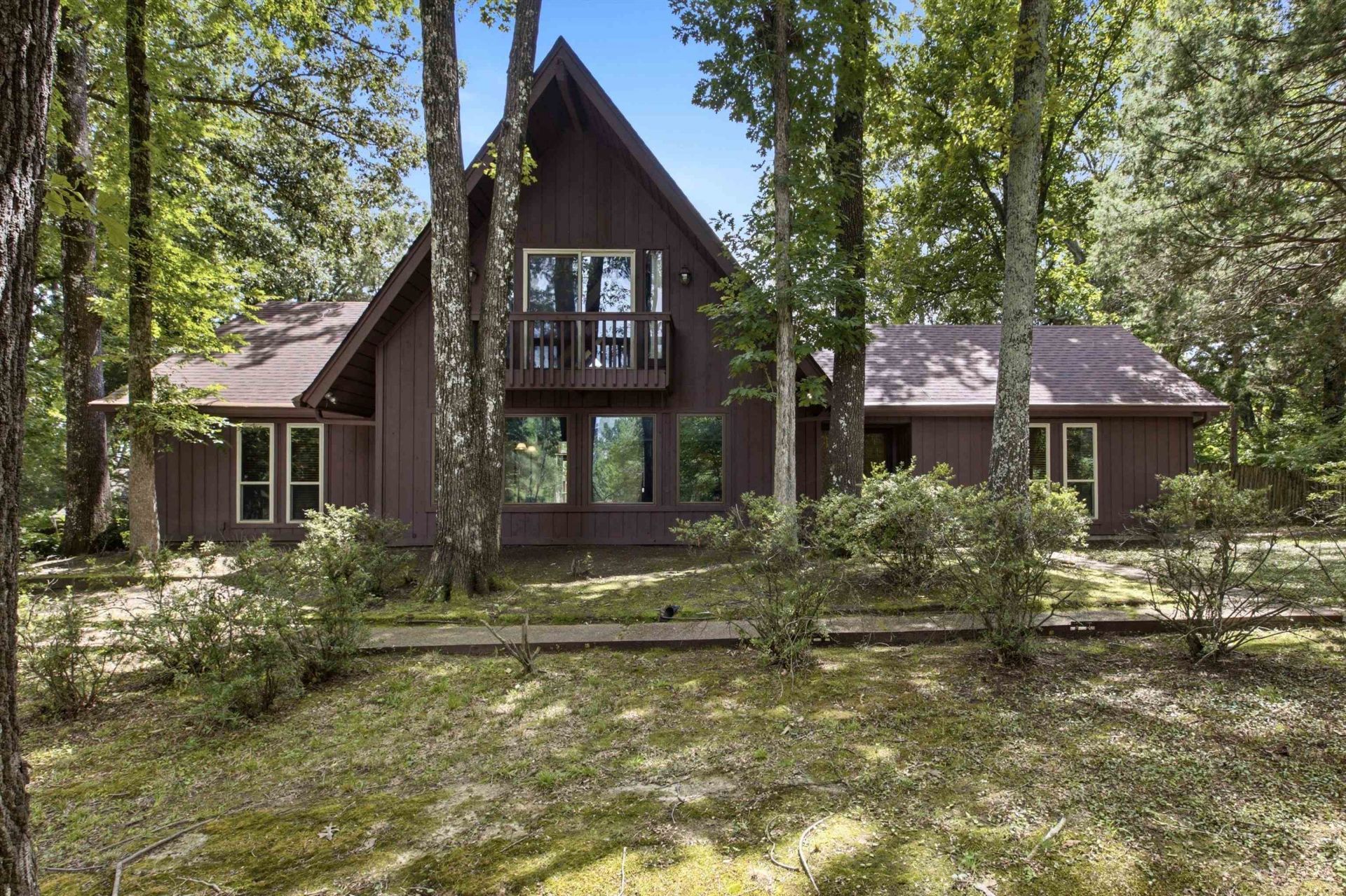 2560 Vauxhall Pl, Memphis, TN 38016 Main Photo
