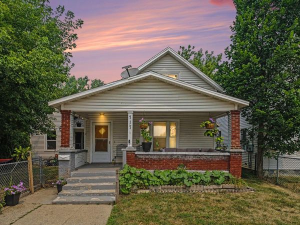717-719 5th Street NW, Grand Rapids, MI 49504
