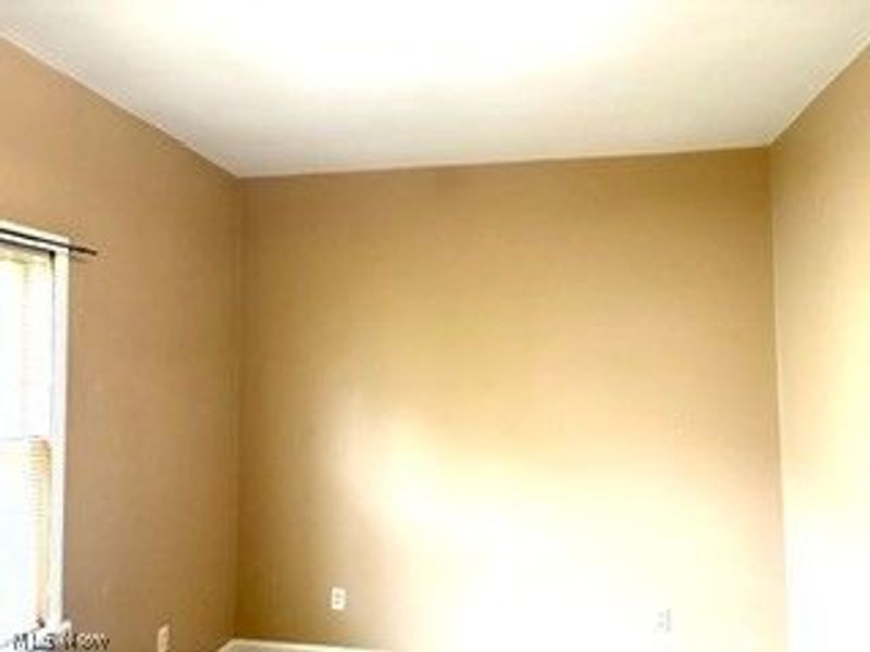 1936 Creston Road , Cambridge, OH 43725 Photo 13