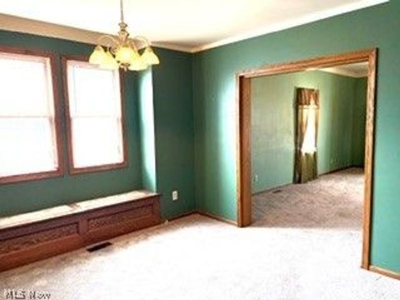 1936 Creston Road , Cambridge, OH 43725 Photo 9