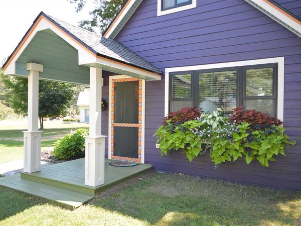 467 Hemlock Street, Boyne City, MI 49712