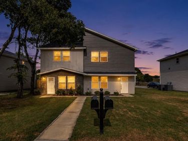 931-933 River Road, Fort Worth, TX 76114