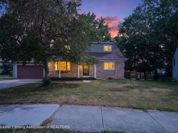 4144 Chaucer Circle, Holt, MI 48842