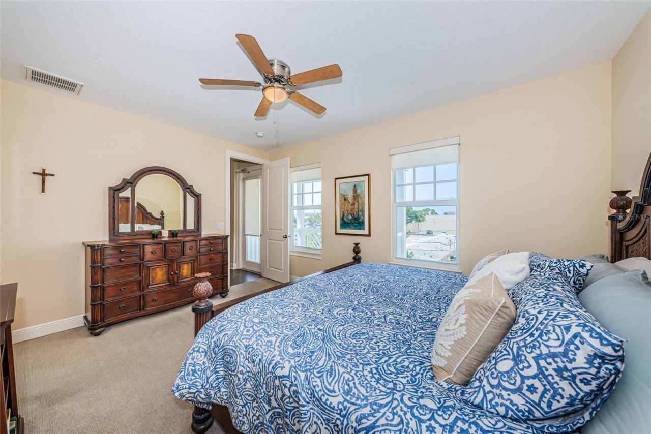 7010 Grevilla Avenue S, South Pasadena, FL 33707 Photo
