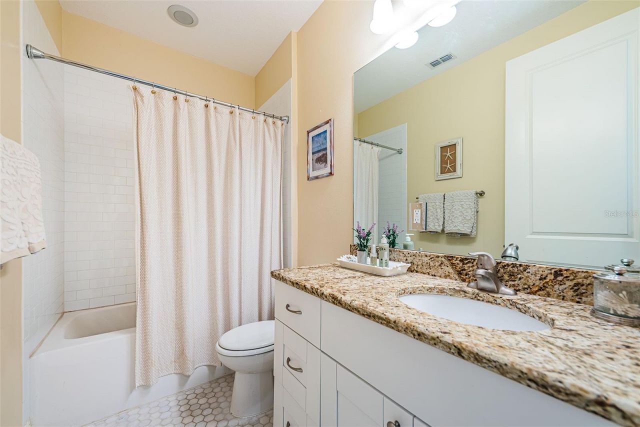 7010 Grevilla Avenue S, South Pasadena, FL 33707 Photo