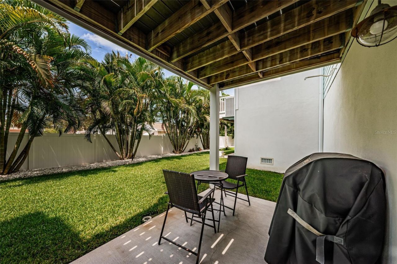 7010 Grevilla Avenue S, South Pasadena, FL 33707 Photo