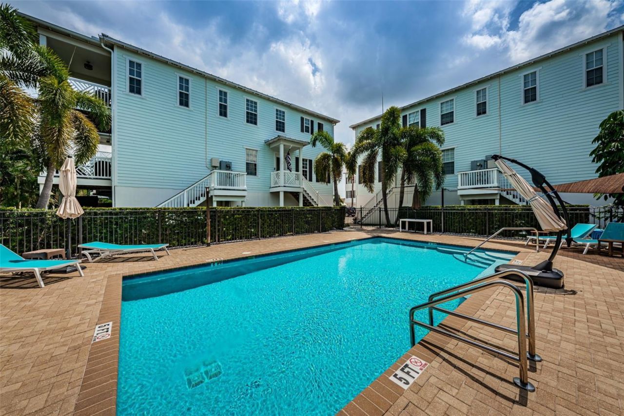 7010 Grevilla Avenue S, South Pasadena, FL 33707 Photo