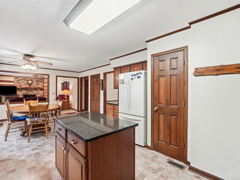 7473 Amy Beth Court, West Chester, OH 45069 Photo 15