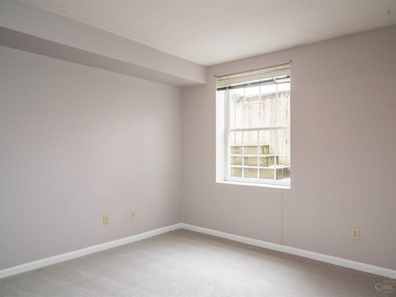870 Southmeadow Circle, Springfield Twp., OH 45231 Photo 16