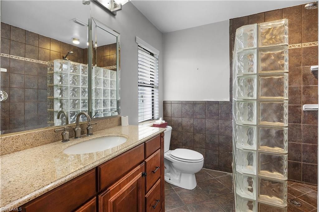 21680 N River Rd , Alva, FL 33920 Photo
