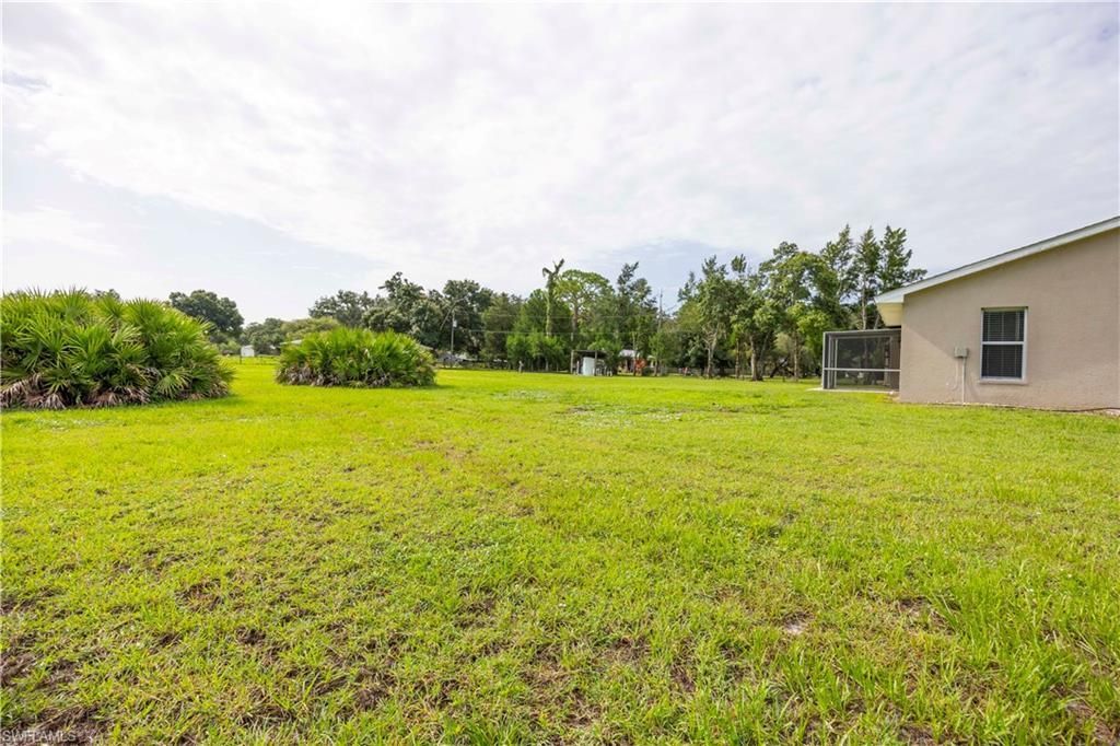 21680 N River Rd , Alva, FL 33920 Photo