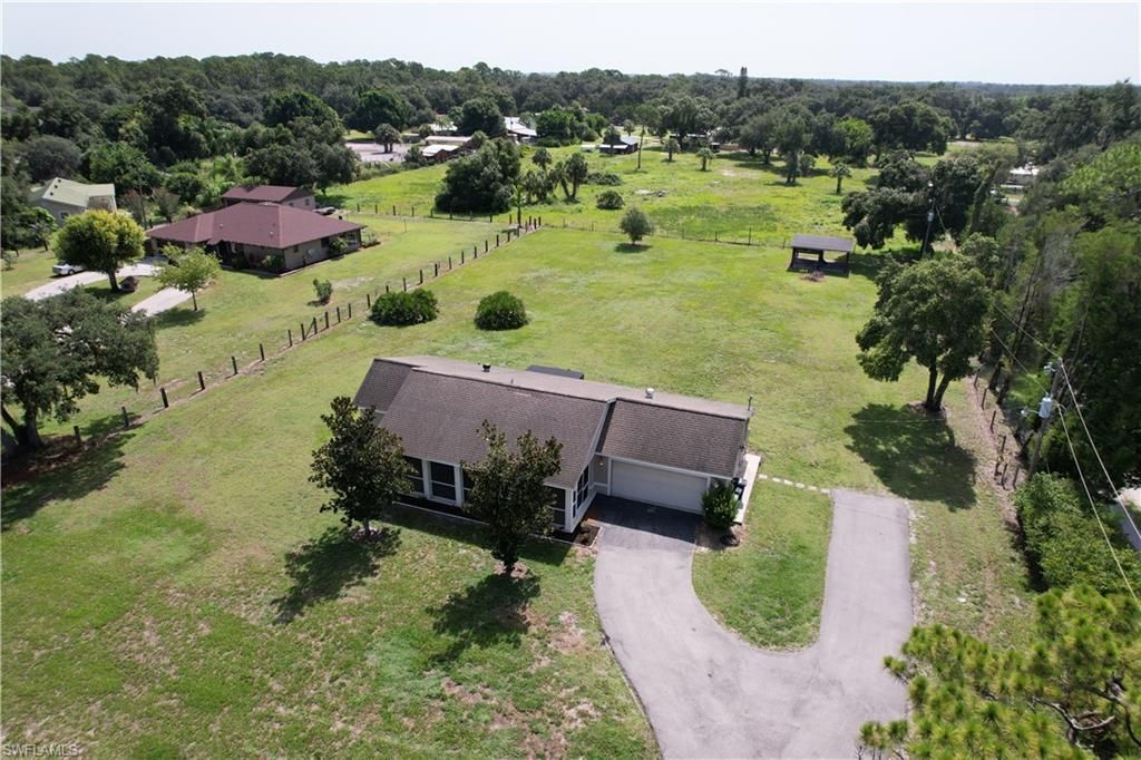 21680 N River Rd , Alva, FL 33920 Photo
