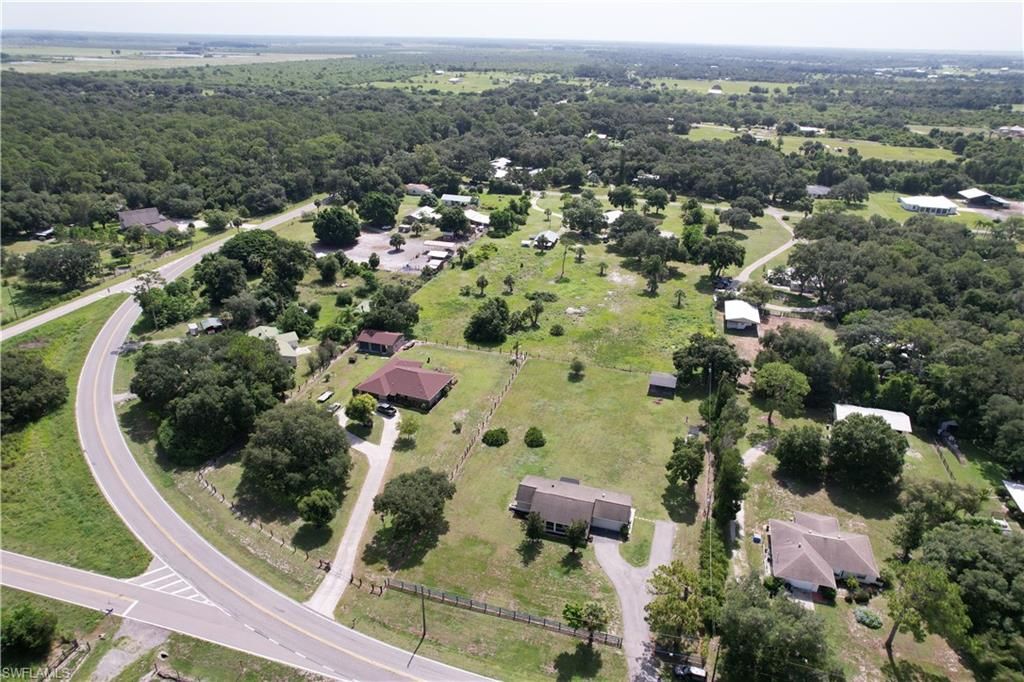 21680 N River Rd , Alva, FL 33920 Photo