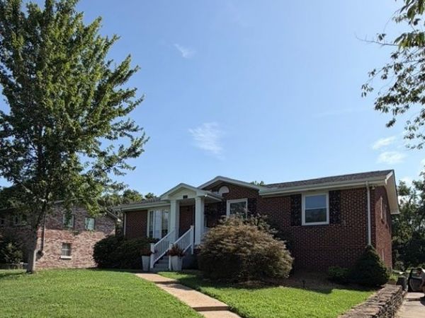 300 Weldon Dr, Hermitage, TN 37076